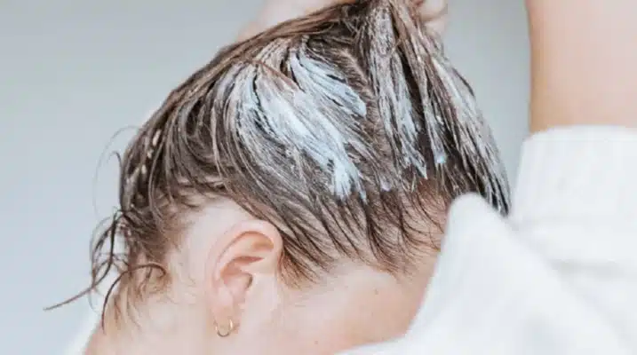 Lựa chọn dầu gội trị gàu dựa vào độ dưỡng ẩm