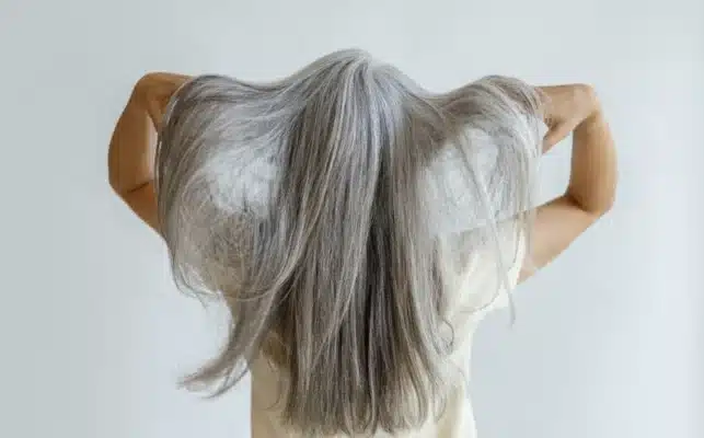 Hồi đó cuối tháng còn phải mua nước phở về hâm để húp với cơm